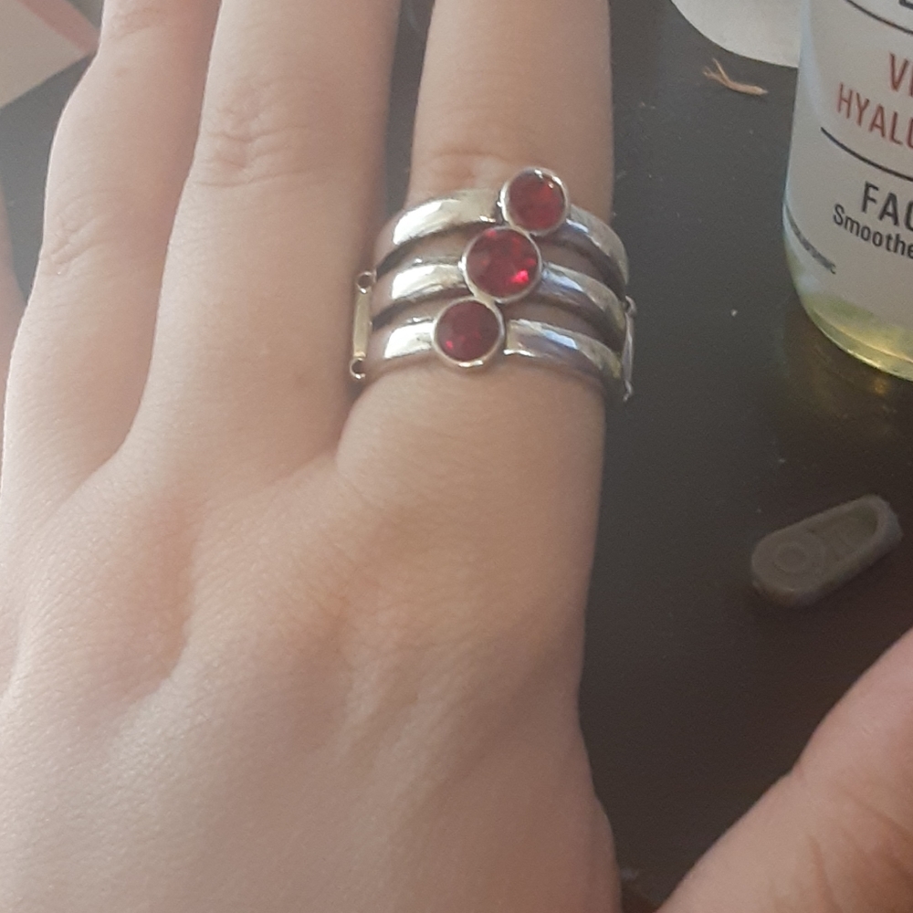 Fashion ring